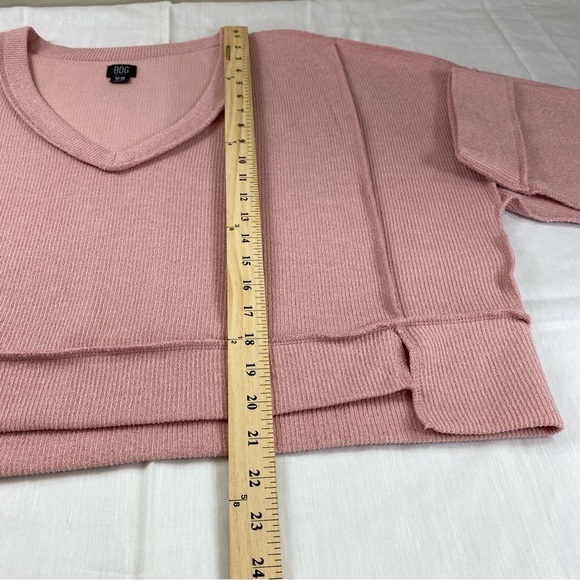 BDG Urban Outfitters Women’s Pink V Neck Oversized Boxy Lightweight Sweater Sz M - Picture 10 of 12